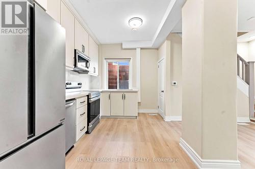 C - 13 BALSAM STREET , Ottawa, Ontario K1R 6W6 2