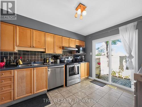 Kitchen - 75 Silverlace Private, Ottawa, ON 