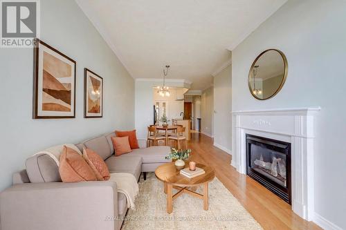 UPH5 - 60 OLD MILL ROAD , Oakville, Ontario L6J 7V9 5
