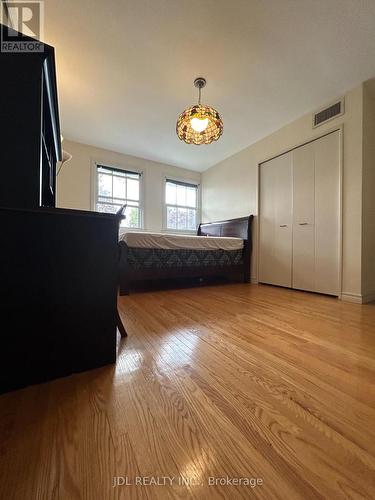 LARGE BEDROOM B 2ND FLOOR - 3 BUTTERFIELD DR DRIVE , Toronto, Ontario M3A 2L9 5