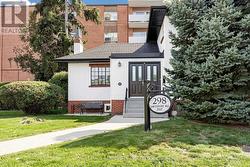 298 LAKESHORE ROAD E  Mississauga, ON L5G 1H2