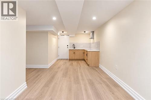 25 GROVE Street Unit# 3 , Hamilton, Ontario L8N 1P4 4