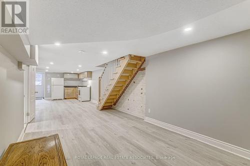 3 - 274 OSSINGTON AVENUE , Toronto, Ontario M6J 3A3 2
