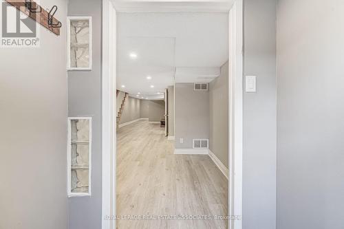 3 - 274 OSSINGTON AVENUE , Toronto, Ontario M6J 3A3 5