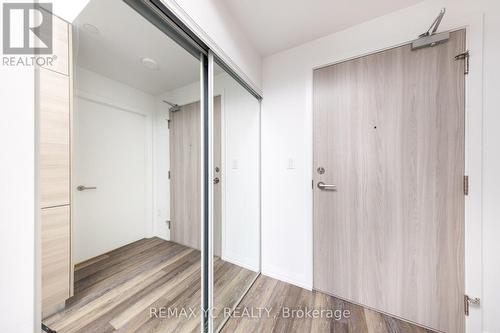 2110 - 75 CANTERBURY PLACE , Toronto, Ontario M2N 0L2 2
