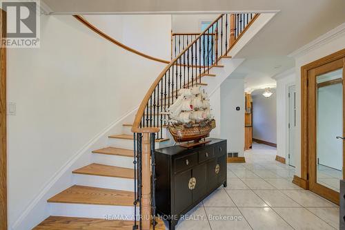 8 PATRICK BOULEVARD , Toronto, Ontario M2J 3K8 3