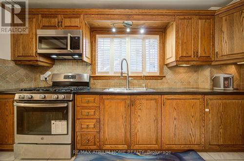 8 PATRICK BOULEVARD , Toronto, Ontario M2J 3K8 5