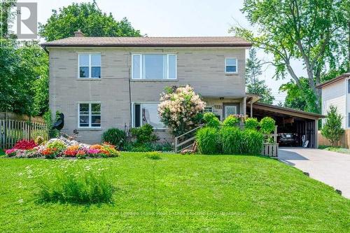 611 WATTS AVENUE , Peterborough (Ashburnham Ward 4), Ontario K9H 2C6 2