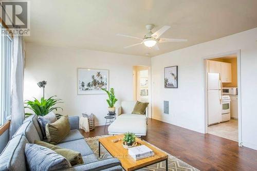 611 WATTS AVENUE , Peterborough (Ashburnham Ward 4), Ontario K9H 2C6 4