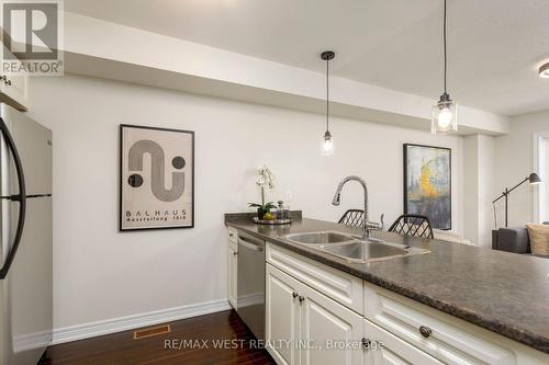 628 Bibby Common, Burlington, ON 