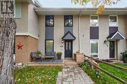 236 MONTEREY DRIVE  Ottawa, ON K2H 7B2