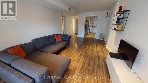 201 - 145 LANSDOWNE AVENUE , Toronto, Ontario M6K 2W1 4