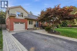 706 BRENTWOOD Drive  Burlington, ON L7S 1S4