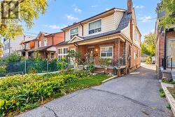 842 SHAW STREET Toronto, ON M6G 3M2