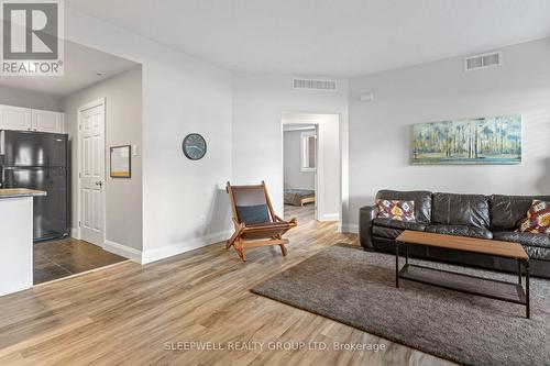 A - 163 CRESTWAY DRIVE , Ottawa, Ontario K2G 7C8 3