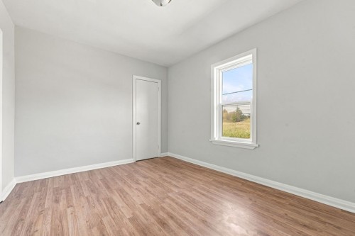 Chambre à coucher - 5 Ch. Front, Bristol, QC 