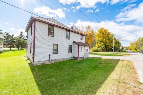 Cour - 5 Ch. Front, Bristol, QC 
