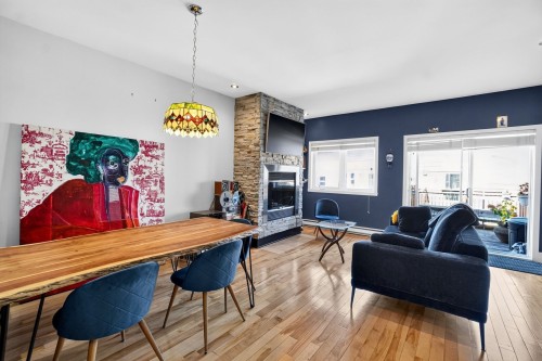 541 Rue St-Christophe , Montréal (Ville-Marie), QC H2L 5E4 2