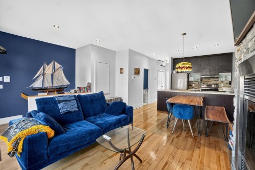 541 Rue St-Christophe , Montréal (Ville-Marie), QC H2L 5E4 4