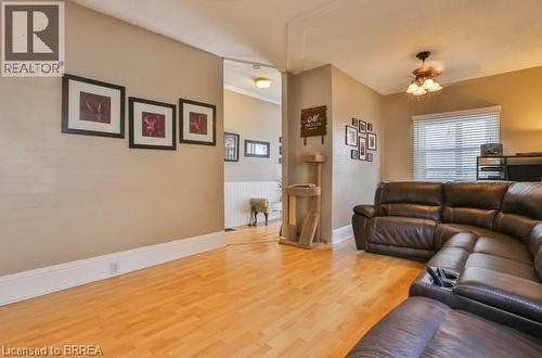 42 SPRING Street Unit# 1 , Brantford, Ontario N3T 4M5 5