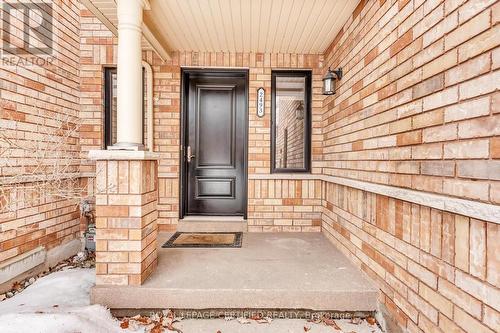 2493 NEWCASTLE CRESCENT , Oakville, Ontario L6M 4P3 4