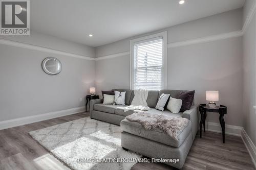 3 - 1492 DUNDAS STREET E , Toronto, Ontario M4M 1S9 2