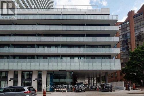 3512 - 161 ROEHAMPTON AVENUE , Toronto, Ontario M4P 0C8 3