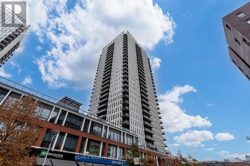 606 - 55 REGENT PARK BOULEVARD , Toronto, Ontario M5A 3H6 2