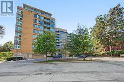 613 - 20 GOTHIC AVENUE Toronto, ON M6P 1T5