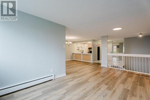 212 - 2650 SOUTHVALE CRESCENT , Ottawa, Ontario K1B 4S9 3