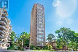 8 - 423 AVENUE ROAD Toronto, ON M4V 2H7
