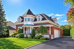 7 Place de Couvonges  Lorraine, QC J6Z 4M2