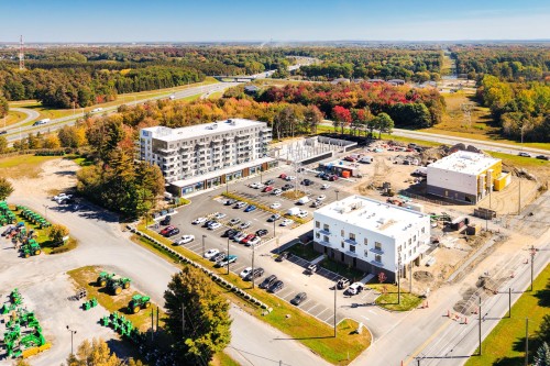 211-250 Rue Robert-Bernard , Drummondville, QC J2C 0T6 1