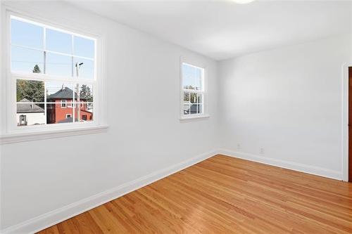 653 Mountain Ave, Winnipeg, MB 