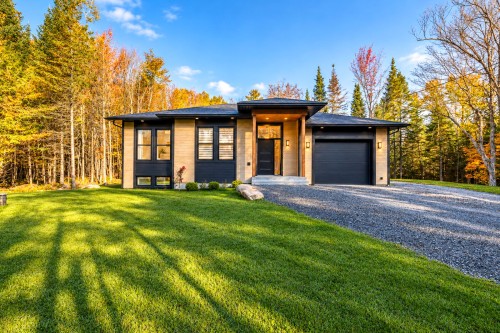 4650 Rue de la Rogeloise  Sainte-Adèle, QC J8B 3L3