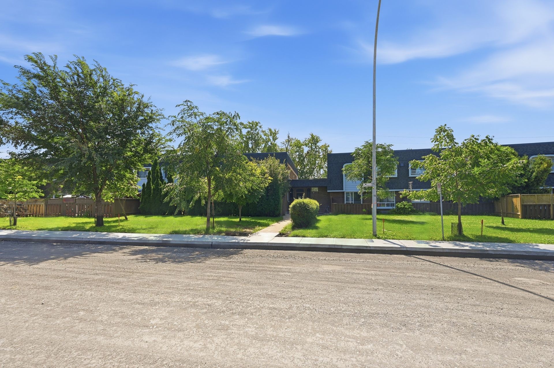 193 Rue Hyman — photo 1
