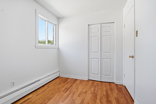 Chambre à coucher - 193 Rue Hyman, Dollard-Des-Ormeaux, QC - Indoor Photo Showing Other Room