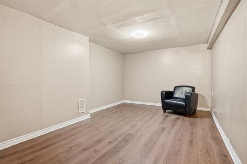 Salle familiale - 193 Rue Hyman, Dollard-Des-Ormeaux, QC - Indoor Photo Showing Other Room