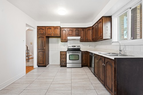 Cuisine - 193 Rue Hyman, Dollard-Des-Ormeaux, QC - Indoor Photo Showing Kitchen With Double Sink