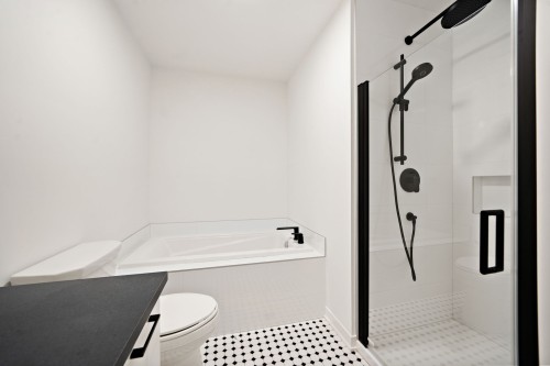 Salle de bains - 3-7000 Rue De Champagnier, Brossard, QC - Indoor