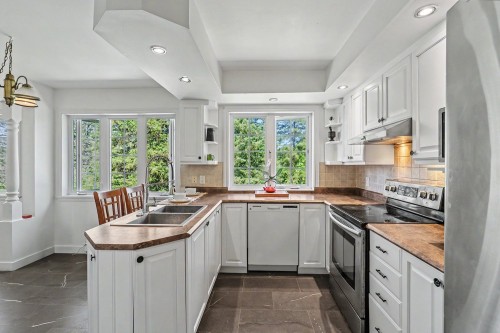 Cuisine - 30 Rue Du Midi, Morin-Heights, QC - Indoor Photo Showing Kitchen With Double Sink