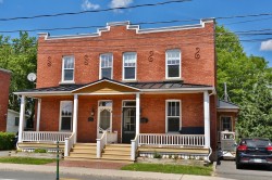 622  - 624 Rue Brock Drummondville, QC J2B 1G1