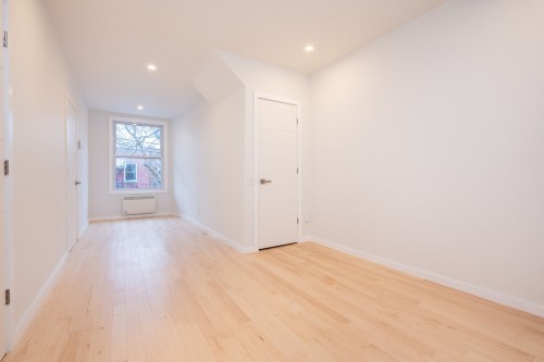 Chambre à coucher - 5172 9E Avenue, Montréal (Rosemont/La Petite-Patrie), QC - Indoor Photo Showing Other Room