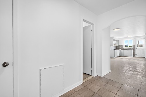 Corridor - 12A-4761 Boul. Henri-Bourassa E., Montréal (Montréal-Nord), QC - Indoor Photo Showing Other Room