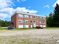 255 3e Avenue  Belleterre, QC J0Z 1L0