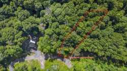 49-720 Ch. de Gaspé  Bromont, QC J2L 2N7
