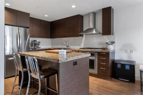#720-1400 Lynburne Pl, Langford, BC - Indoor Photo Showing Kitchen With Stainless Steel Kitchen With Upgraded Kitchen