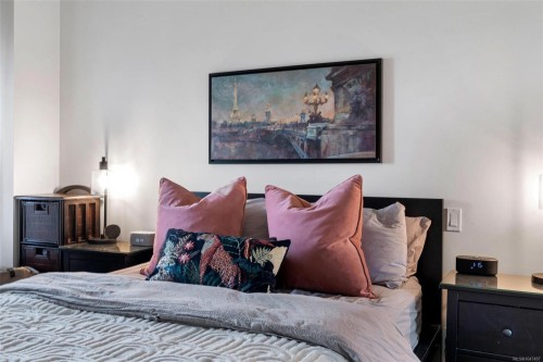 #720-1400 Lynburne Pl, Langford, BC - Indoor Photo Showing Bedroom