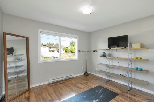 #A-331 Mclean St, Campbell River, BC - Indoor Photo Showing Other Room