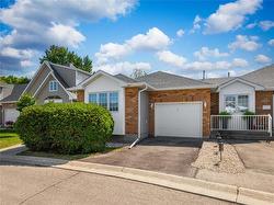 11-225 Dawnville DR  Winnipeg, MB R3W 1T2